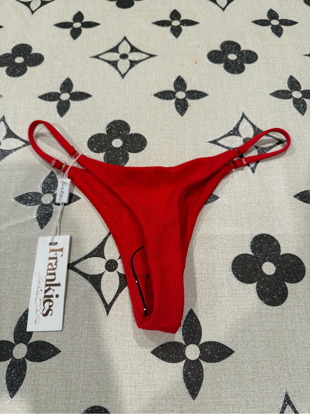 Nwt 🛑Frankie's Bikinis Red Ribbed Bottoms🛑